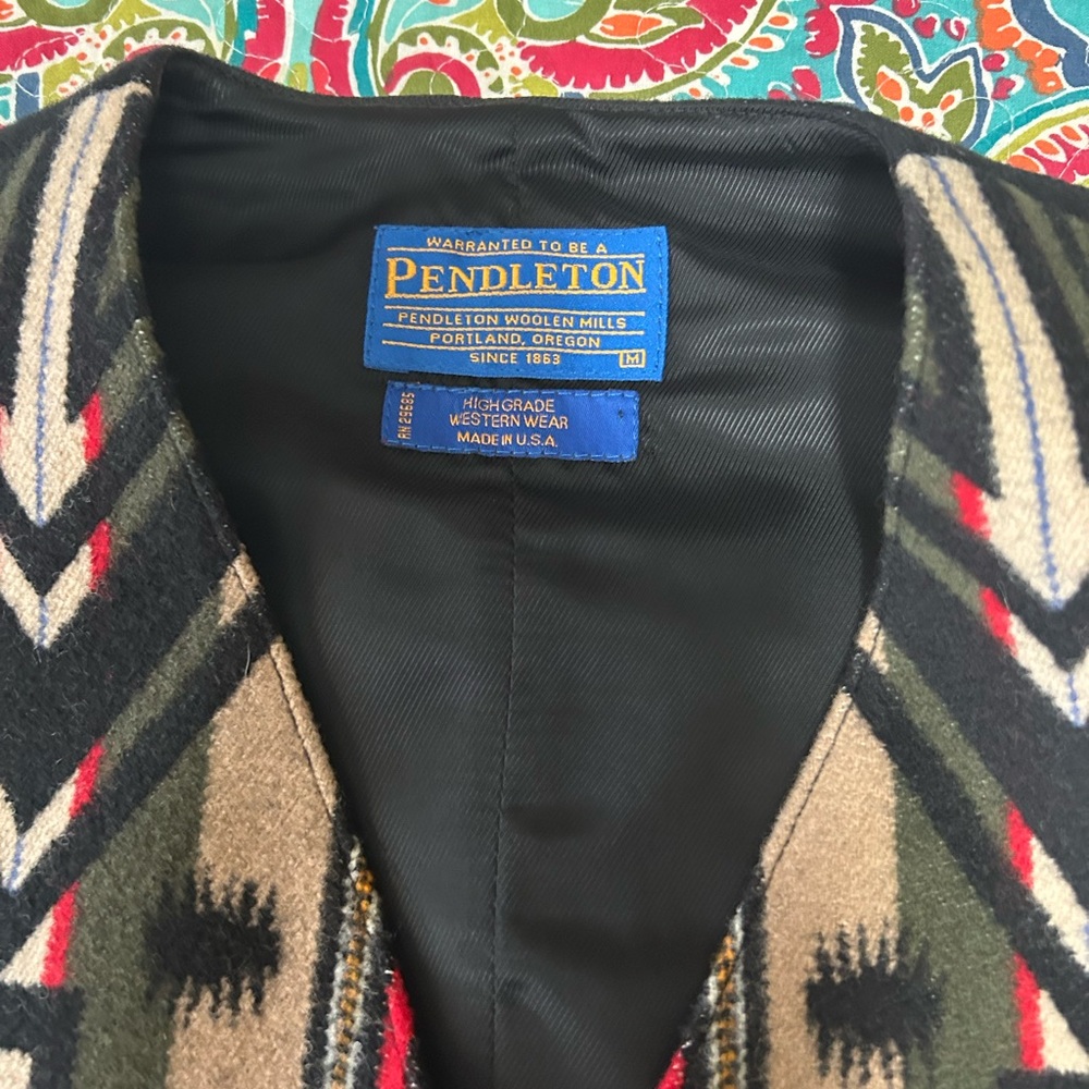 Pendleton Women's Geometric Button Down Vest - Bl… - image 5